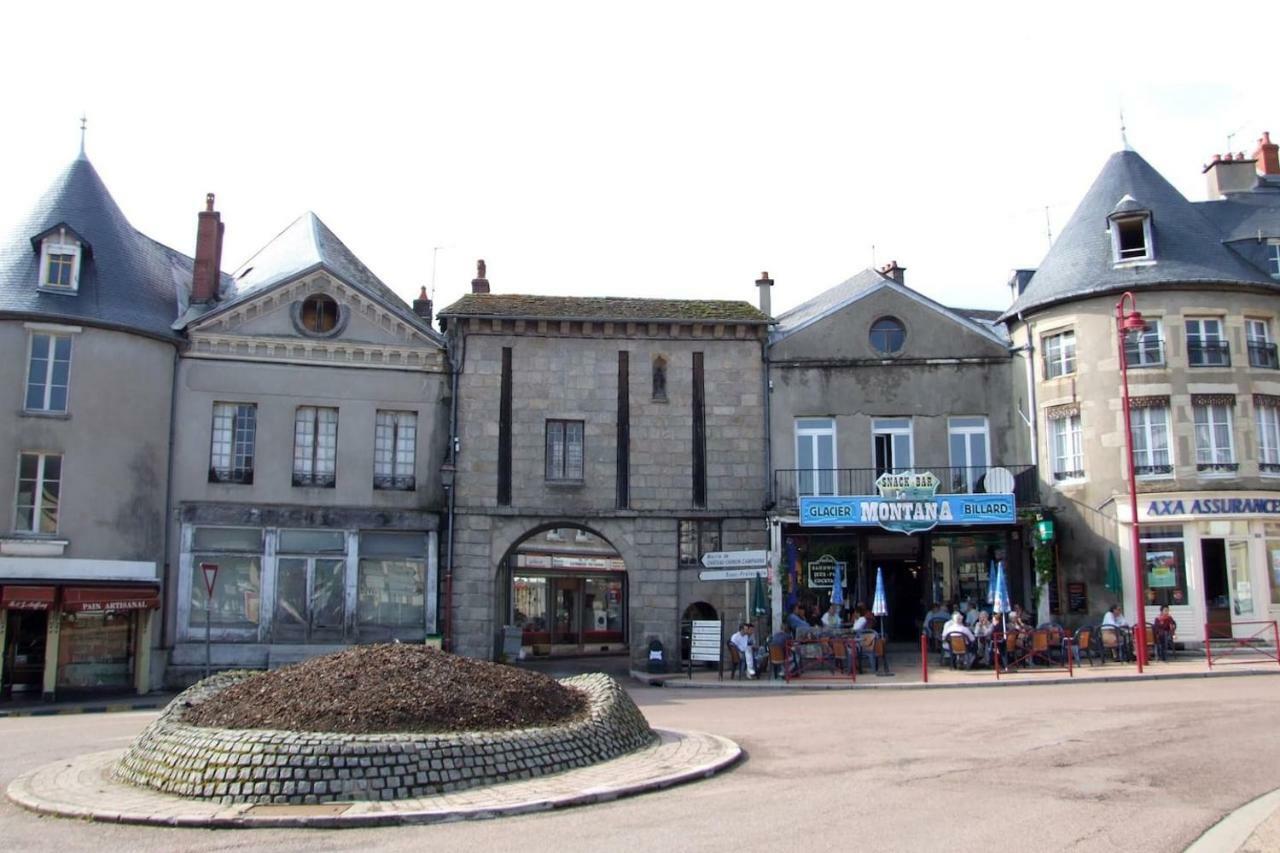 Magnifique Appartement En Centre Ville De Chateau Chinon Ville ภายนอก รูปภาพ